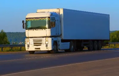 Adana ile Güzelbahçe Arası Öğrenci Eşyası Taşıma